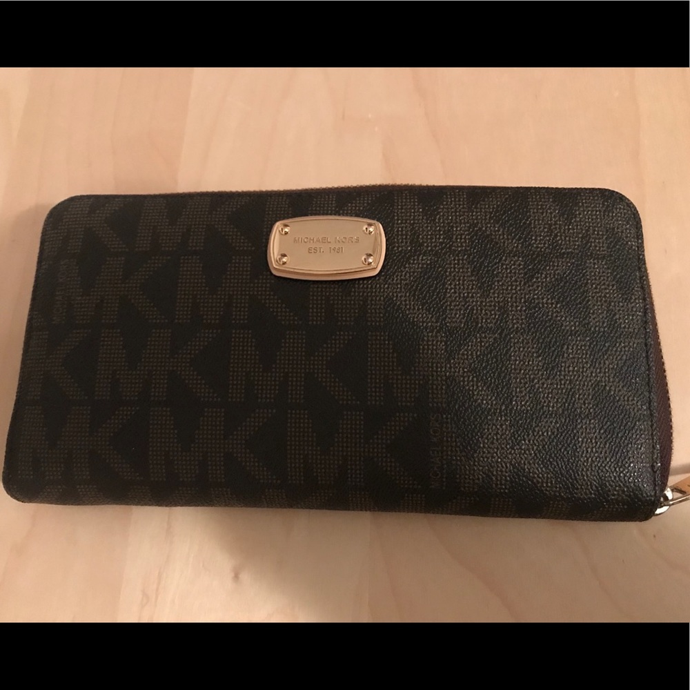 Authentic Michael Kors Wallet